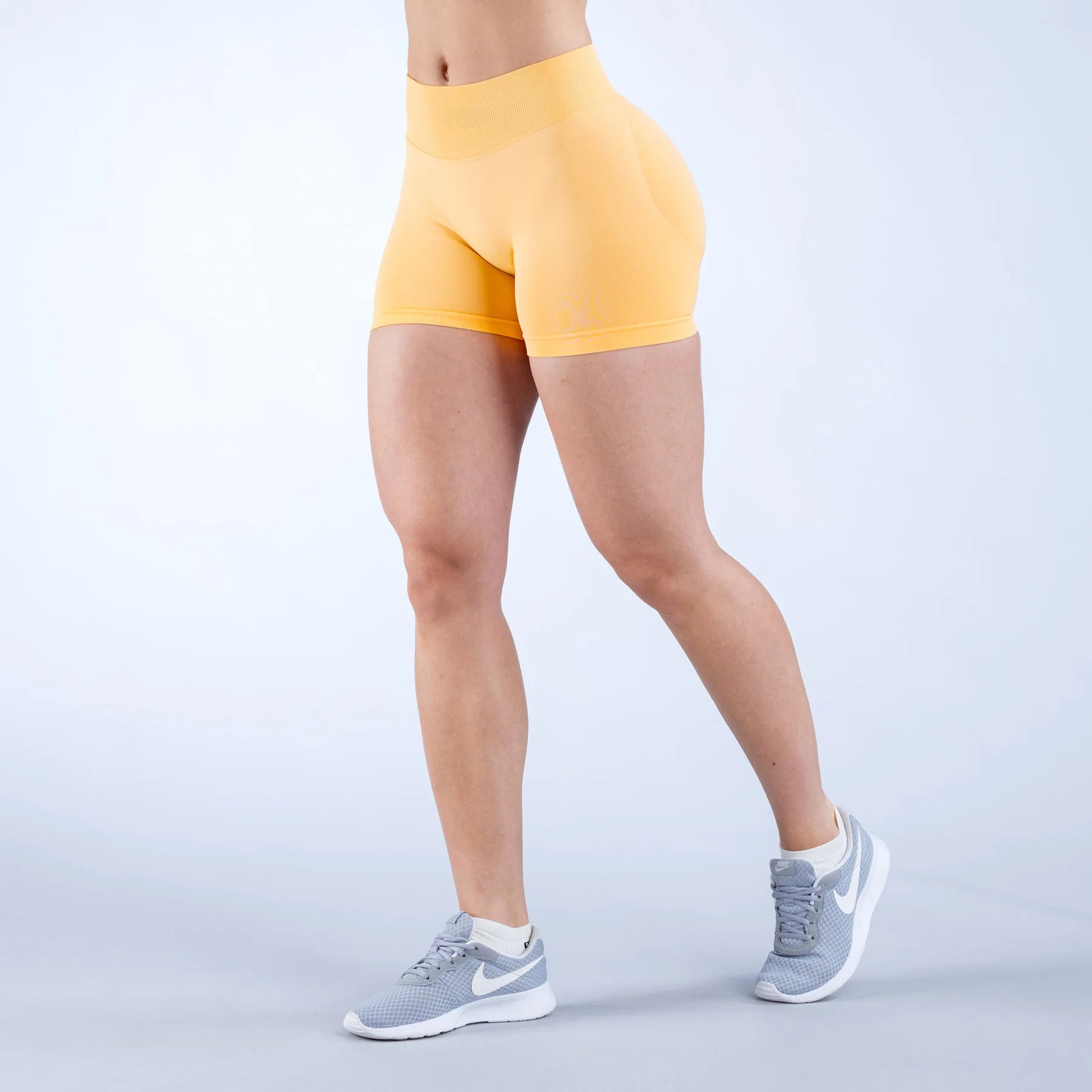 7 FC 2024 High Quality Custom Logo XL 90% Polyamide 10% Elastane Seamless Scrunch Workout Gym Shorts Leggings for Women Sport
