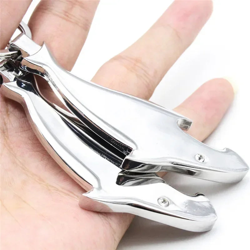 Shark Shaped Bottle Opener Keychain Shaped Zinc Alloy Ring Beer Bottle Opener Creative Corkscrew Keychain Pendant Party Gift